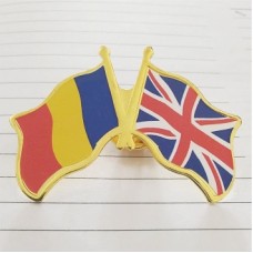 Insigna cu pin metalica 2 steaguri Romania si Marea Britanie