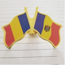 Insigna cu pin metalica 2 steaguri Romania si Moldova