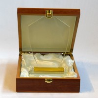 Trofeu cristal in cutie de lemn P9 Trofeu cristal in cutie de lemn P9